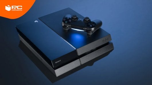 Una PS4 preparada para cambiar la pasta termica