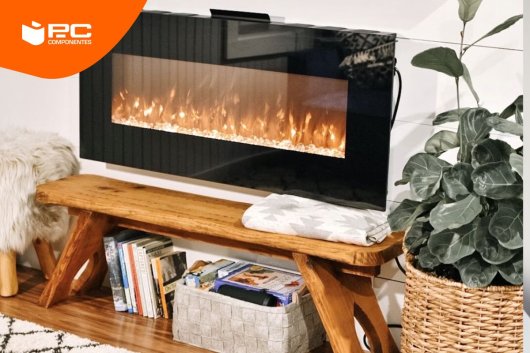Una pequeña chimenea de bioetanol funcionando en un salón