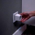 Philips Hue White Ambiance Pack Lâmpada LED Inteligente E27 9W + Tomada Inteligente