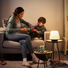 Philips Hue White Ambiance Wellness Candeeiro de Mesa LED com Comando