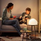 Philips Hue White Ambiance Wellner Candeeiro de Mesa LED + Interruptor Sem Fios