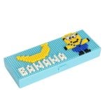 Astuccio per bambini con motivo a banana. La parte anteriore presenta parti rimovibili per personalizzare il design.