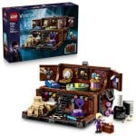 Bauset LEGO 76785 Wednesday Department of Thing 828 Teile 2 Figuren Geschenkidee Bauset LEGO 76785 Wednesday Department of Thing 828 Teile 2 Figuren Geschenkidee