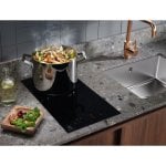 Placa Electrolux LHR3233CK Cerâmica Integrada 30 cm 2 zonas Vidro Preto Placa Electrolux LHR3233CK Cerâmica Integrada 30 cm 2 zonas Vidro Preto