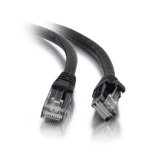Cable de red Cat5e UTP C2G de 1 m con funda antienganche negro