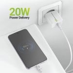Cargador rápido USB Mayaxess 20W con diseño compacto y cable USB-C incluido