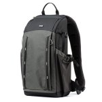 Mochila Think Tank para cámaras fotográficas con tirante para hombro y protector de lluvia