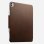 Funda NOMAD Leather Folio para iPad Pro 13” Couro Castanho Fecho Magnético