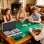 Sportnow Juego De Póker Con 300 Fichas 2 Barajas De Cartas 5 Dados Tapete Plata