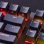 Teclado HyperX Alloy Origins PBT mecánico compacto con teclas PBT y retroiluminación RGB