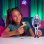 Boneca articulada Monster High Frankie Stein com Watzie e 7 acessórios
