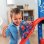 Mesa de trabajo infantil Smoby Spidey Bricolo Center con 90 accesorios