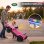 Carro elétrico Aiyaplay Land Rover Defender 12V com comando rosa
