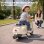 Motocicleta Elétrica Infantil AIYAPLAY Licença Vespa - Rodas de Apoio Removíveis Branca
