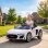 Coche eléctrico infantil Aiyaplay Audi R8 Spyder 12 V blanco con mando
