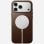 Capa Nomad Modern Leather Case couro castanho MagSafe Qi2 para iPhone 17 Pro Max