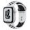 Apple Watch Nike SE GPS 44mm Aluminio en Plata Correa Nike Sport Platino Puro/Negra