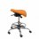 Piqueras und Crespo Alatoz Hocker aus orangefarbenem Kunstleder