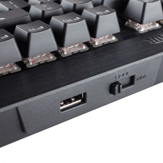 Corsair K70 RAPIDFIRE RGB Cherry MX Speed