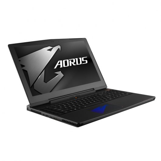 AORUS X5 V6 i7-6820HK/16GB/1TB+ SSD 256GB/GTX1070/15.6"