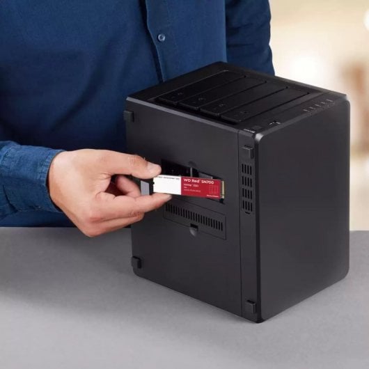 WD Red SN700 1 To SSD M.2 NVMe PCIe 3.0