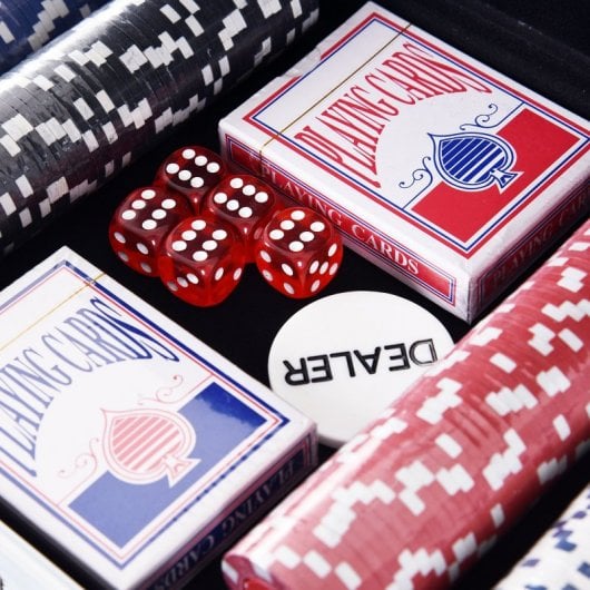 Homcom Maletín de Poker Profesional 300 Fichas