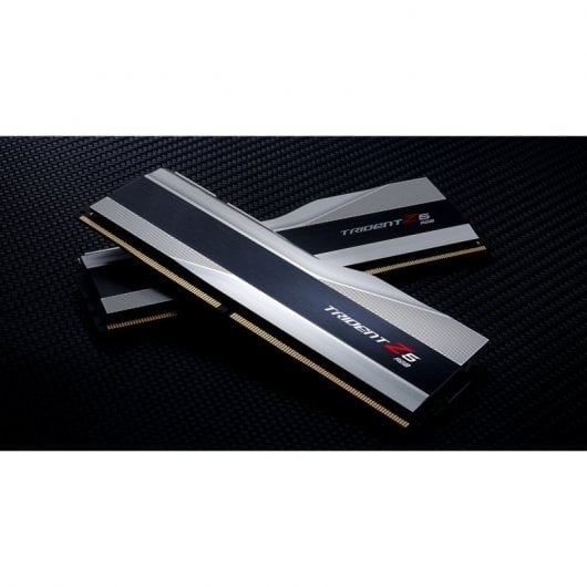 G.Skill Trident Z5 RGB Argent DDR5 5600 MHz 32 Go 2x16 Go CL40