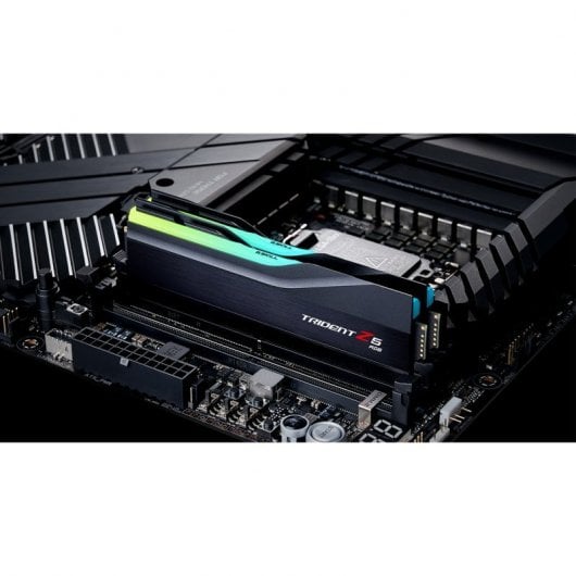 G.Skill Trident Z5 RGB DDR5 5600 MHz 32 Go 2x16 Go CL40