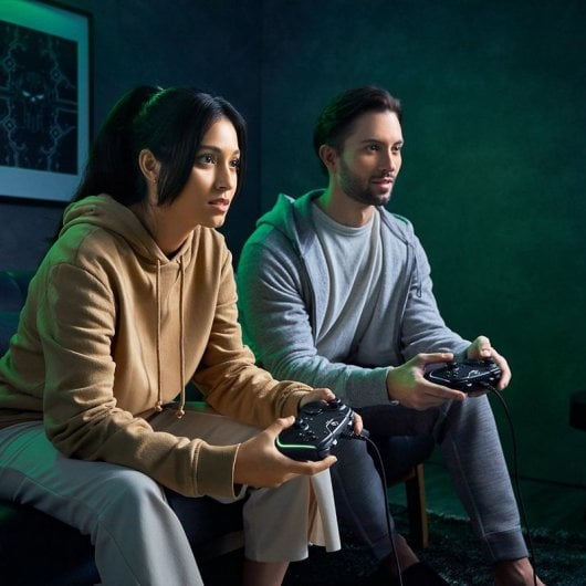 Razer Wolverine V2 Chroma Gamepad para Xbox X/S/One/PC Negro