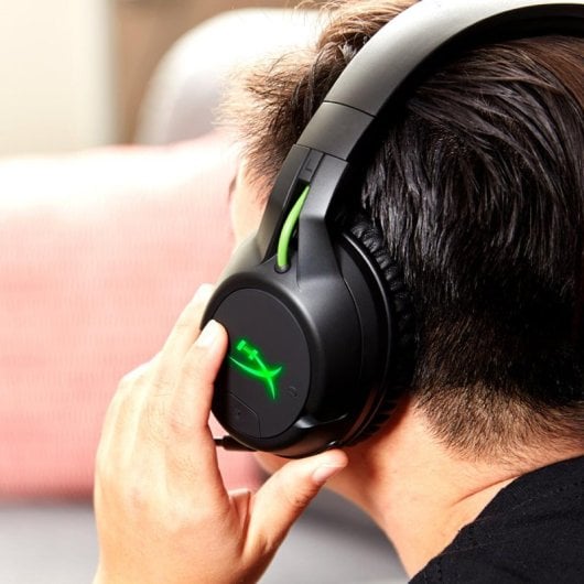 Auriculares HyperX CloudX Flight Inalámbricos Wireless Gaming com Cancelamento de Ruído, Microfone Destacável, Mixer de Chat Integrado, Preto e Verde