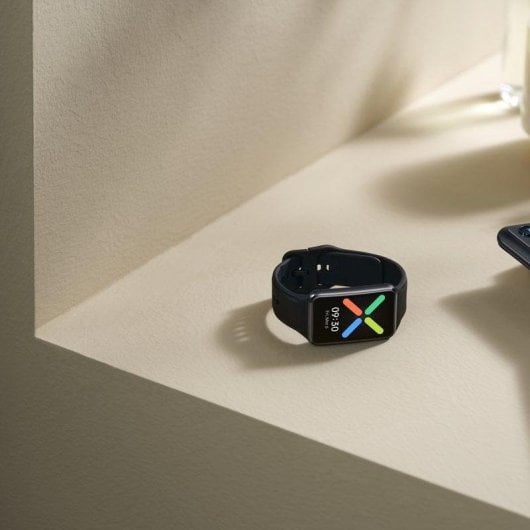 Oppo Watch Free Bluetooth 46mm AMOLED Noir Taille Unique Etanche 50m SpO2 Pulsomètre Sommeil