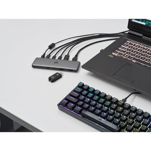 Corsair USB100 Hub 3x USB 3.1 tipo C 15 W + 4x USB 3.1 tipo A 7,5 W