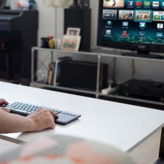 NGS TV Warrior Teclado Sem Fios Touchpad Preto