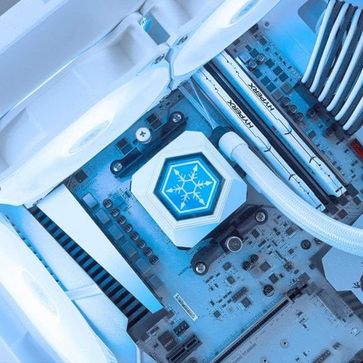 Kit de refroidissement liquide blanc Silverstone PF240W-ARGB V2
