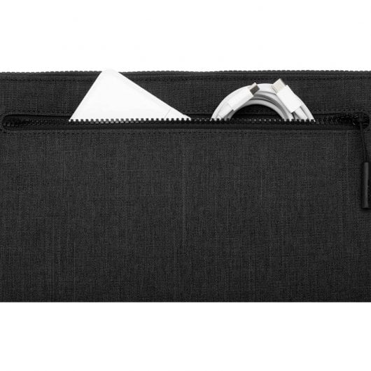 Incase Funda Compact Sleeve Woolenex para MacBook Pro 14  2021 Grafito