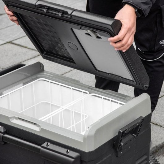 Outsunny Nevera Y Congelador Compresor 60l -20ºC Con Pantalla Led Táctil Y Ruedas