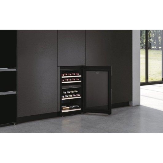 Vinoteca Haier Wine Bank 50 Serie 7 42 Botellas Negro WiFi