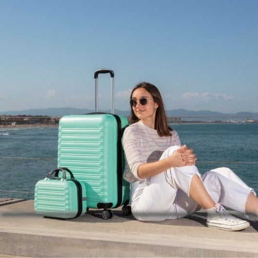 Numada Upfly Juego Maletas y Neceser 3pzs Verde