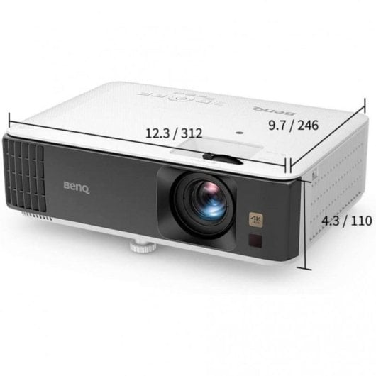 Beamer BenQ TK700 4K UHD 3200 Lumen 150" Lampe DLP Gaming HDR 3D