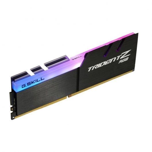 G.Skill Trident Z RVB DDR4 4400 MHz 32 Go 2 x 16 Go CL19