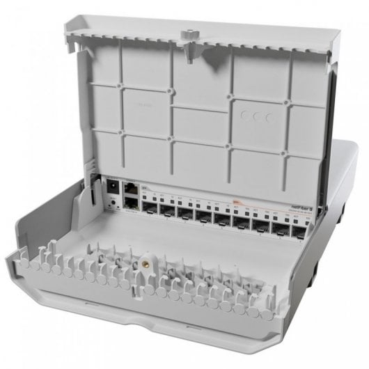 Switch MikroTik NetFiber 9 5 porte SFP + 4 SFP+