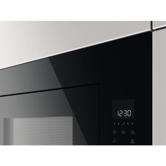 Microondas Zanussi ZMBN4SX 26L 900W con Plato Giratorio XL y Control Táctil