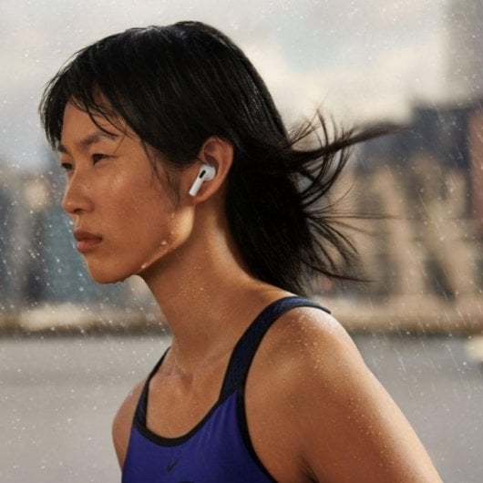 Auriculares Apple AirPods 3ª Geração Inalámbricos Bluetooth para Chamadas e Música com Áudio Espacial e Resistência à Água, branco