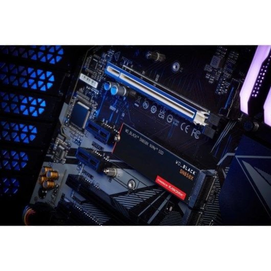 SSD Sandisk WD Black SN850X 2TB NVMe PCIe 4.0 7300MB/s mit Kühlkörper