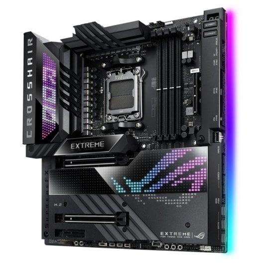 ASUS ROG CROSSHAIR X670E EXTREME