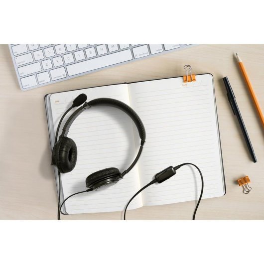 Auriculares Kensington con cable, cancelación de ruido, micrófono boom y control volumen Negro