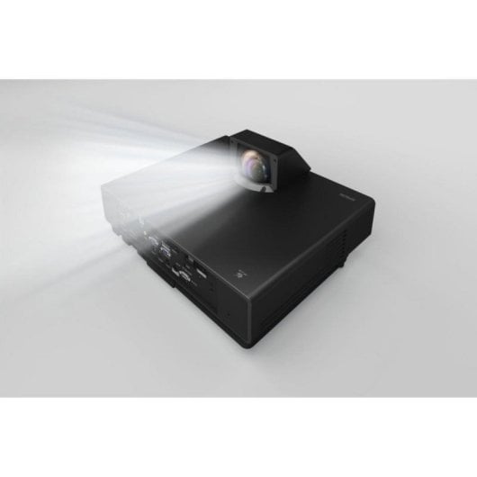Projetor Epson EB-805F FullHD 5000 Lúmenes 130" Laser 3LCD Tiro Ultracurto