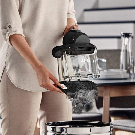 Aspiradora sin bolsa trineo AEG LX7-2-EB-P 750 W Filtro higiénico radio 9 m