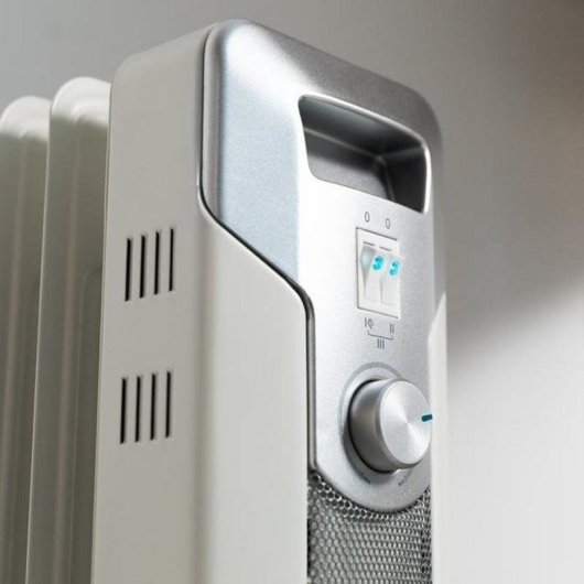Radiador a Óleo Cecotec Ready Warm 5000 Space 1000W 5 Elementos portátil