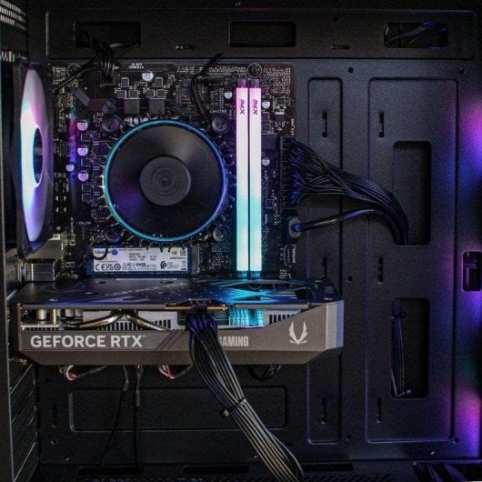 PC Sobremesa PCM Aeon Mustang Intel Core i5-12400F 32GB 1TB SSD RTX 5050 Windows 11